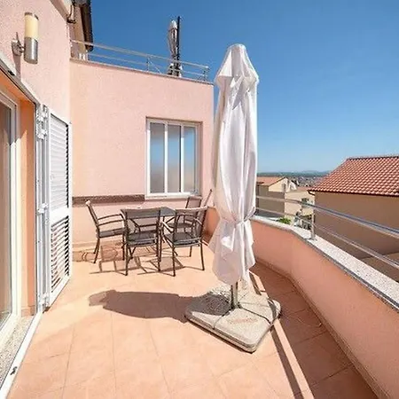 Ivica Apartament *